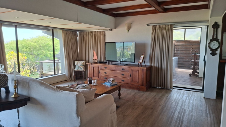 5 Bedroom Property for Sale in Blue Bend Eastern Cape